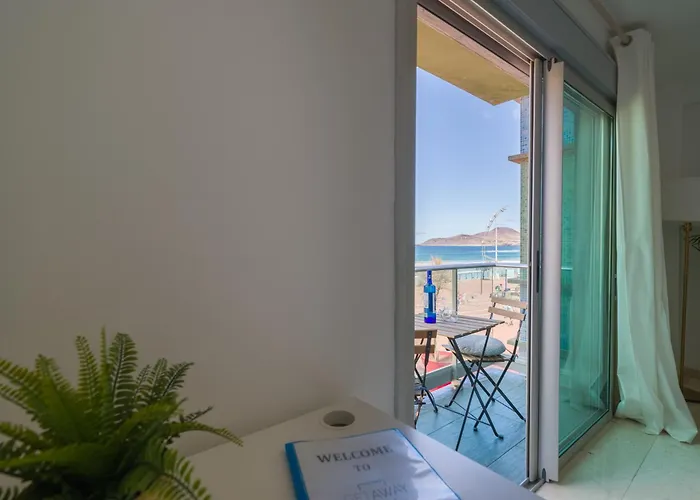 Dark By Canariasgetaway * Las Palmas / Gran Canaria